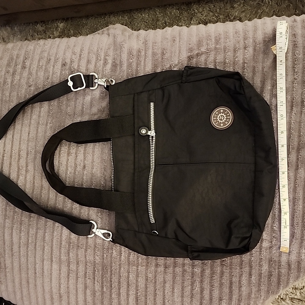 NWOT. Zysun. Black cross Body bag.